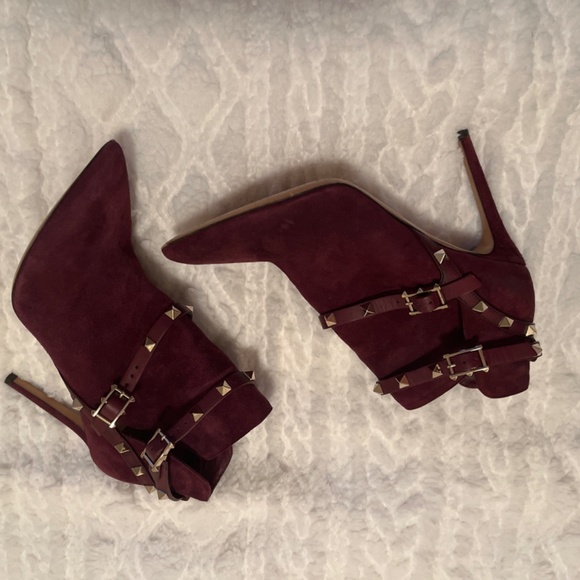 Valentino Rockstud Booties 🥰 - Picture 2 of 8